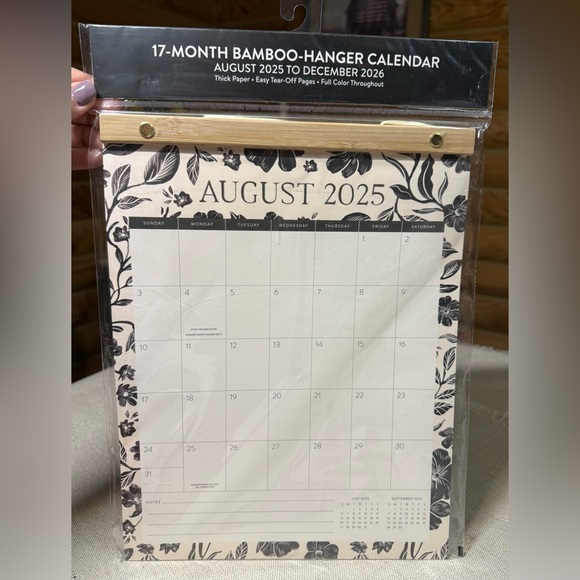 FLORAL STAMPS 17-Month CALENDAR * 8/25 - 12/26 - Picture 1 of 4